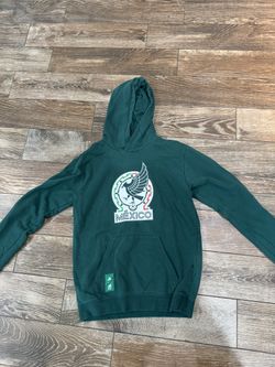 Men’s Mexico Sweater Size small
