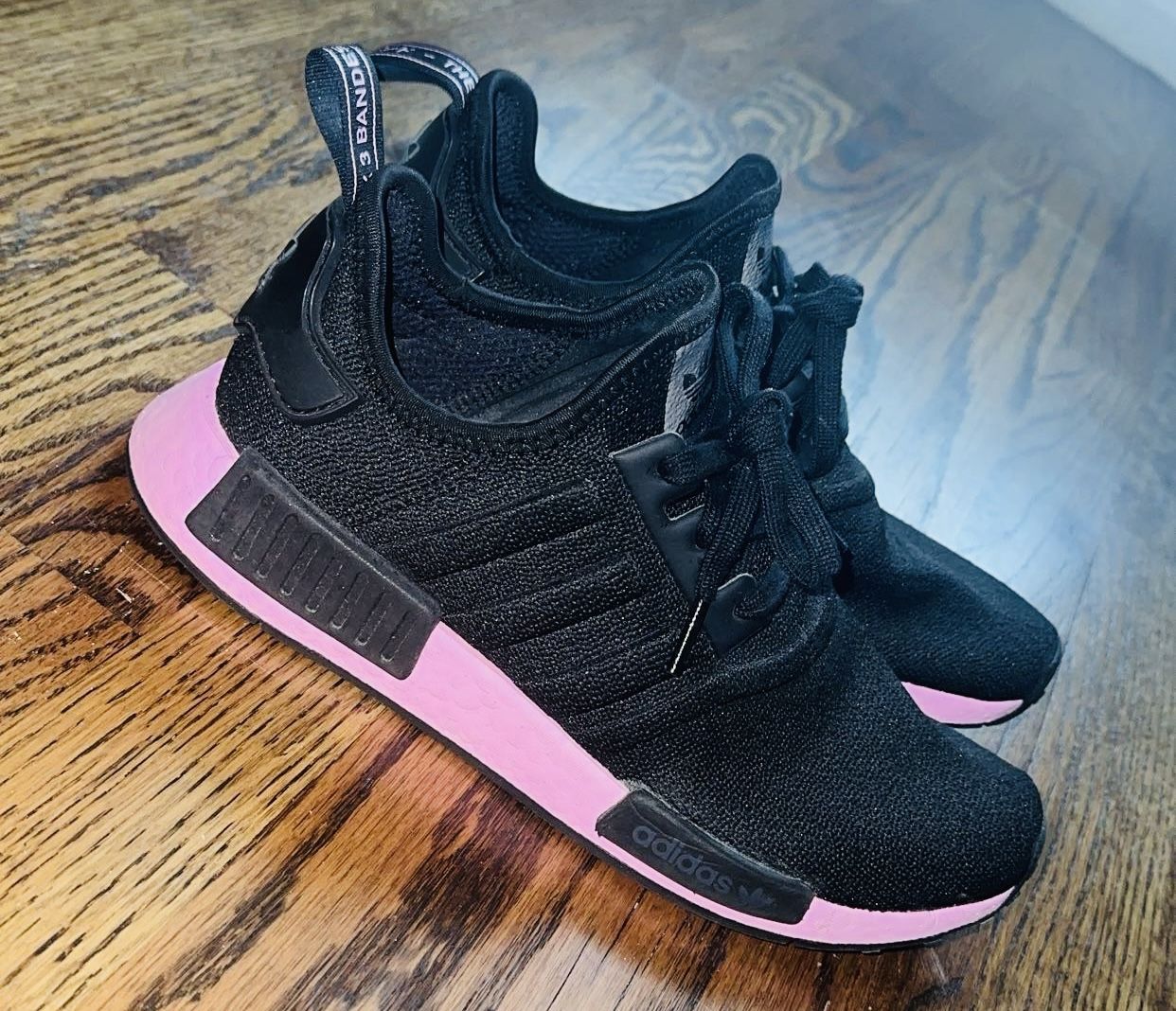 Adidas Nmd Core Black True Pink Nmd Shoes Nmd R1 Core Black Peach Pink Beli  (Women)