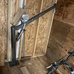 HaulMaster 1/2 Ton Pickup Crane W/hand crank Cable Winch