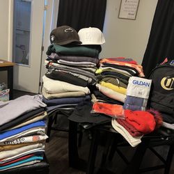 Men’s Clothing Bundle Over 100 Items - NEW/USED 