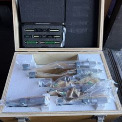 Mitutoyo precision micrometer