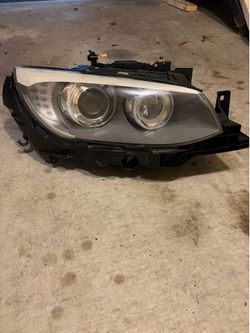 BMW e92 lci right headlight adaptive xenon