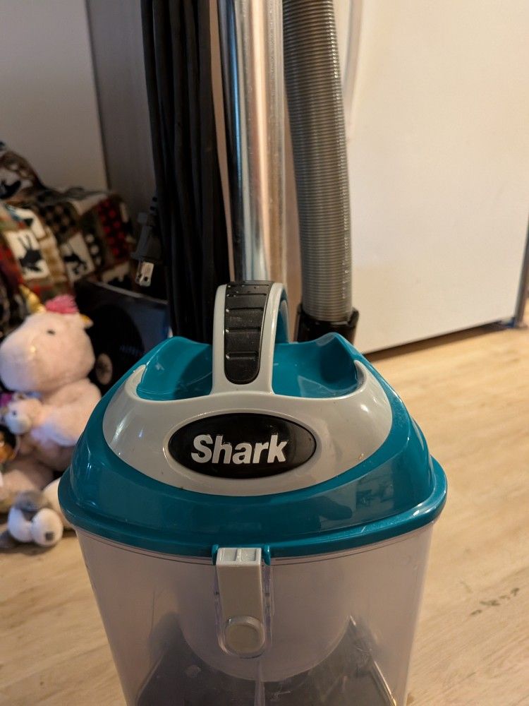 Shark Navigator