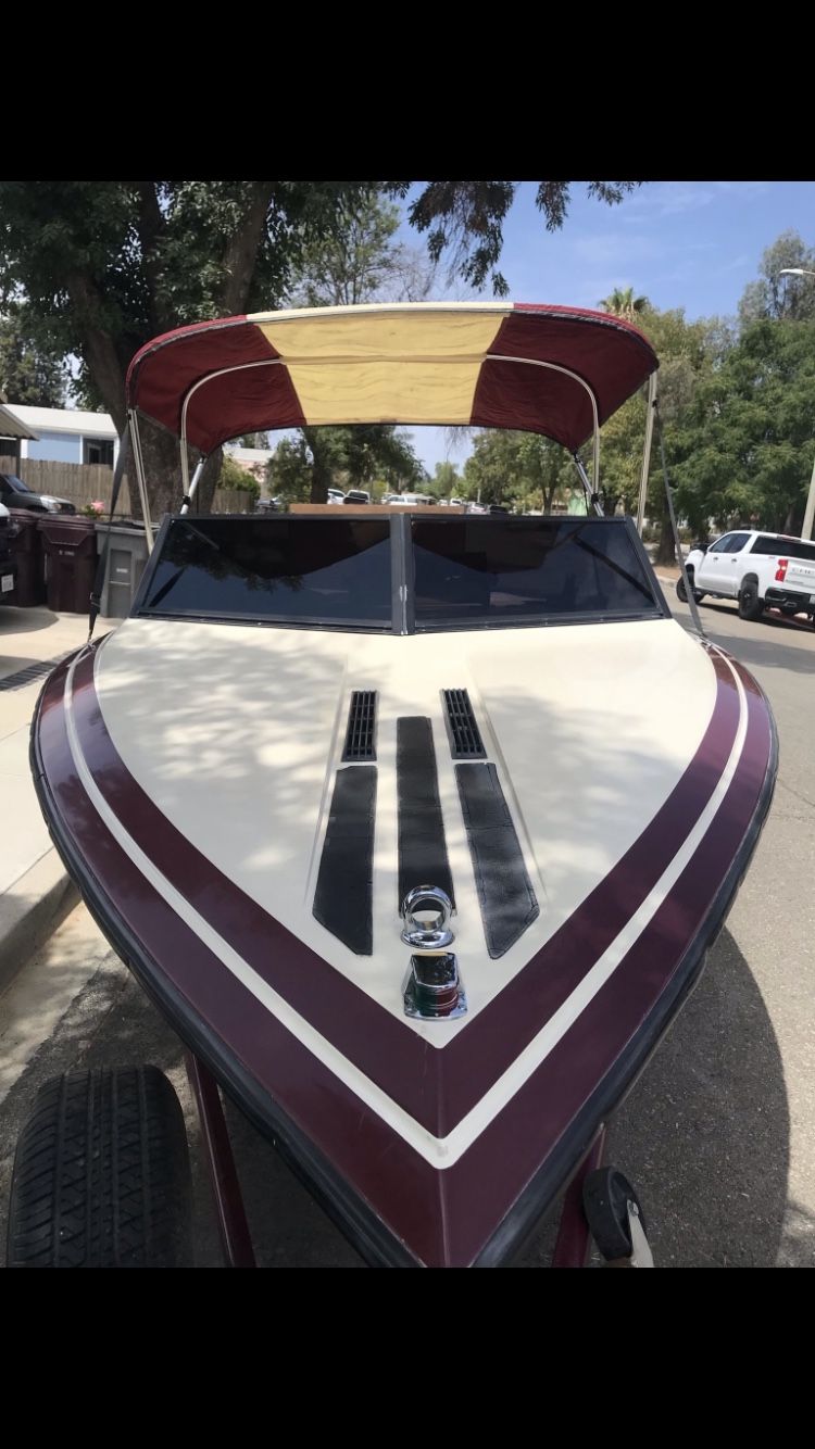 1986 Supra Ski Boat