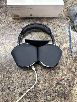 AirPods Max 2 like new