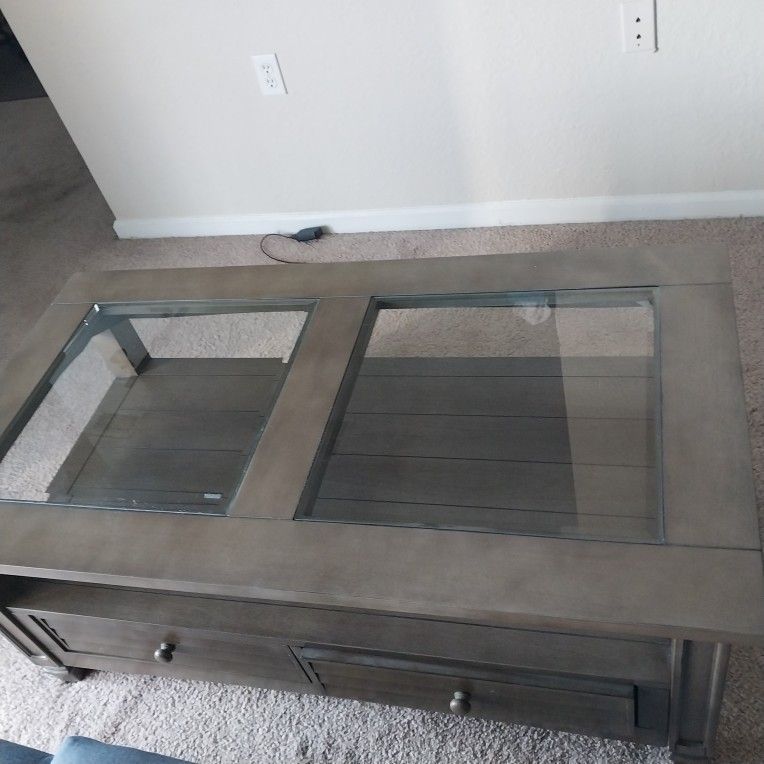 1 Coffee Table , 2 End Fables Wood And Glass Tops