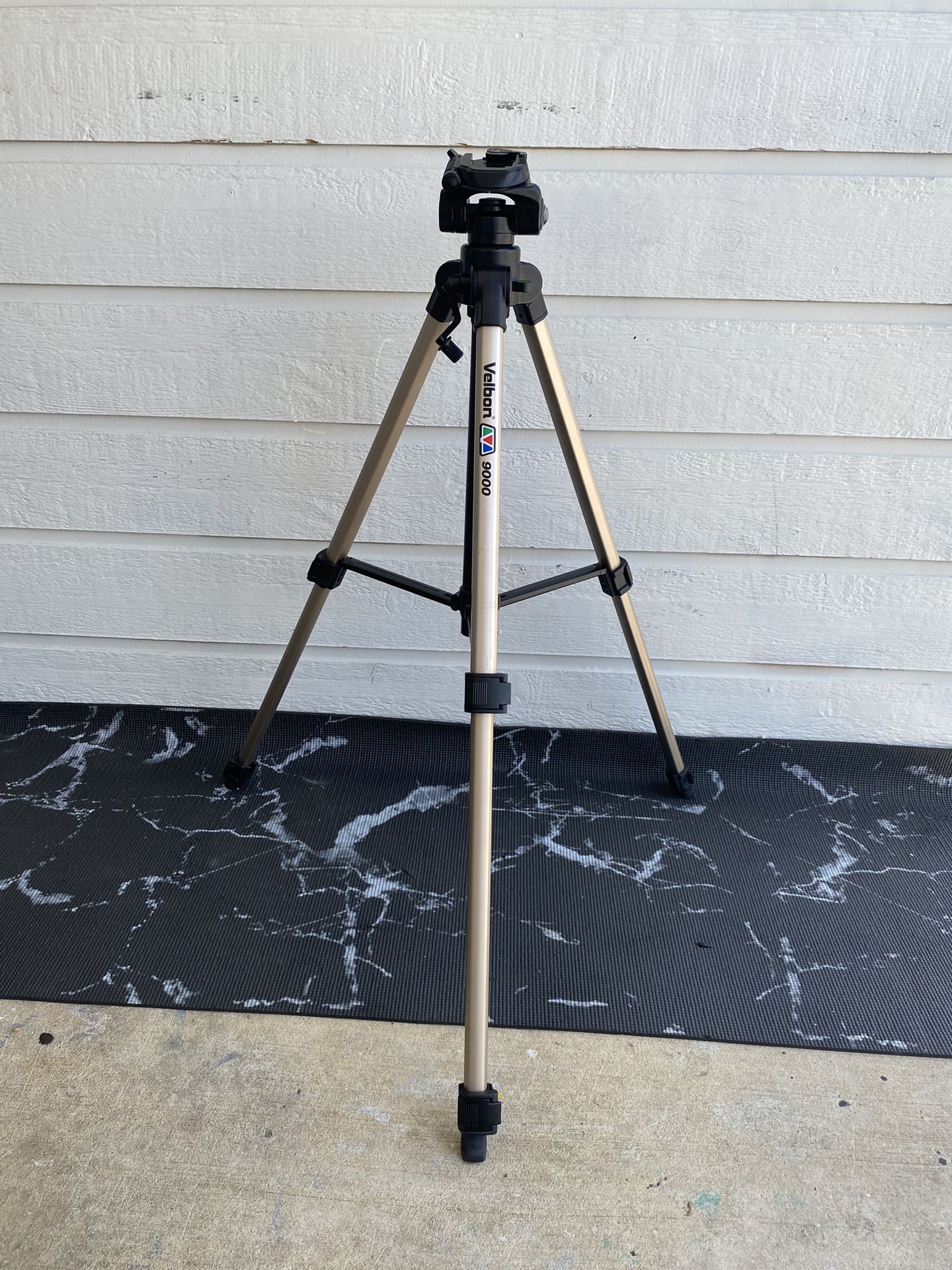 Velbon 9000 Tripod