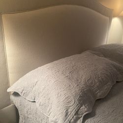 Vanguard Queen Size Bed Frame 