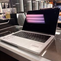 M4 MacBook 16 gb 512 gb Space Grey with Warranty