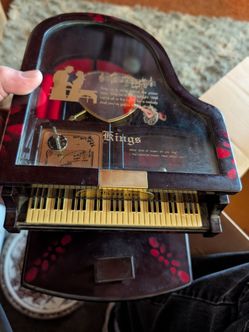 Kings music box