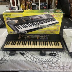 Yamaha PSR-195 Electronic Keyboard With Star Wars!