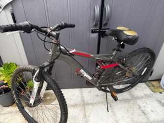 Ofrezcan !!!!please  Offer  not free  bike