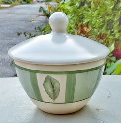 Pfaltzgraf NATUREWOOD sugar bowl and lid mint condition !