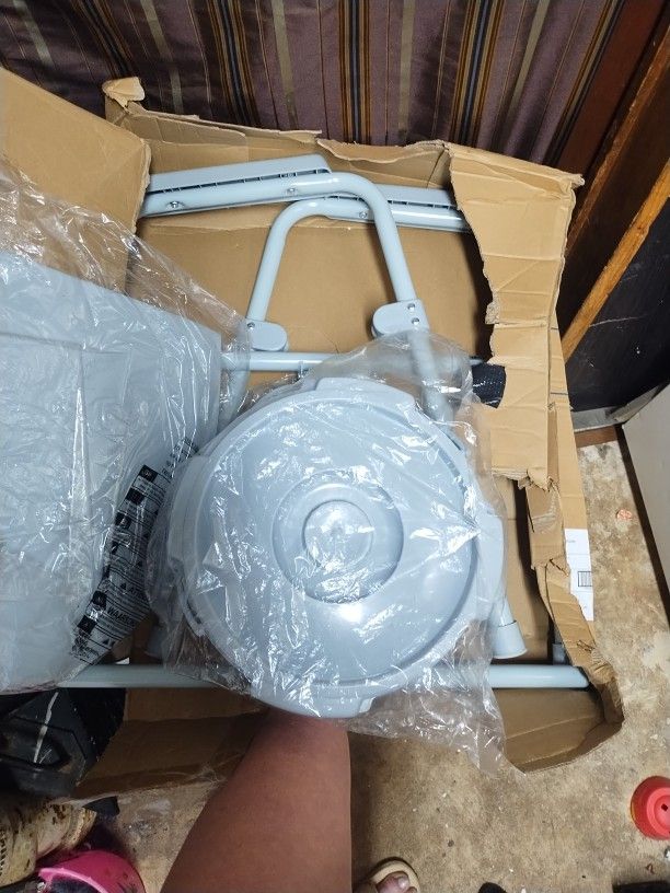 Folding Commode 