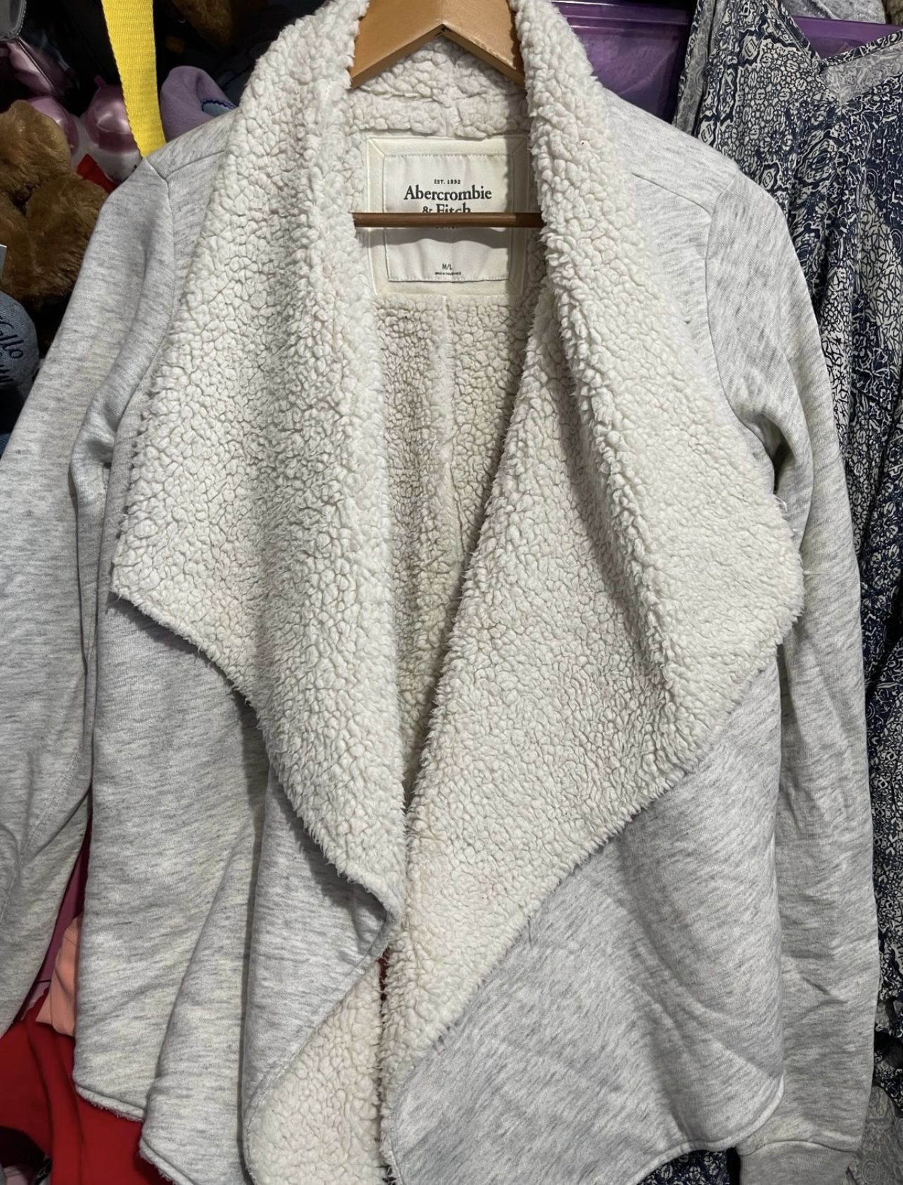 ABERCROMBIE & FITCH SHERPA CARDIGAN