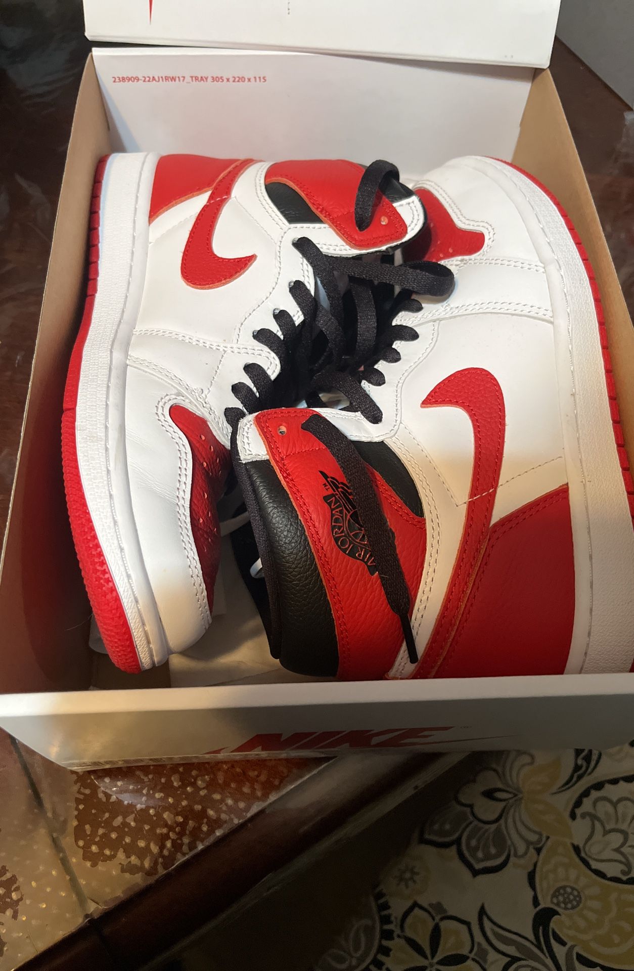 Nike Air Jordan 1 Retro High OG Size 8.5 - www.disolcolor.com