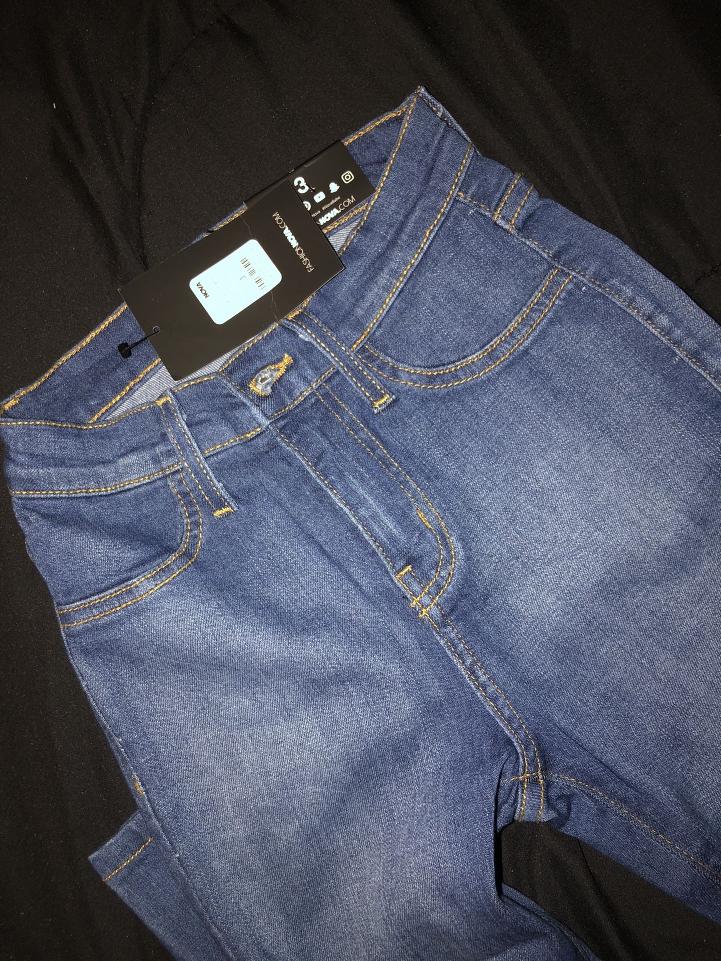 Fashion Nova “Canopy Jeans”