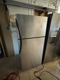 Frigidaire stainless steel fridge