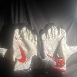 Ole miss college gloves 