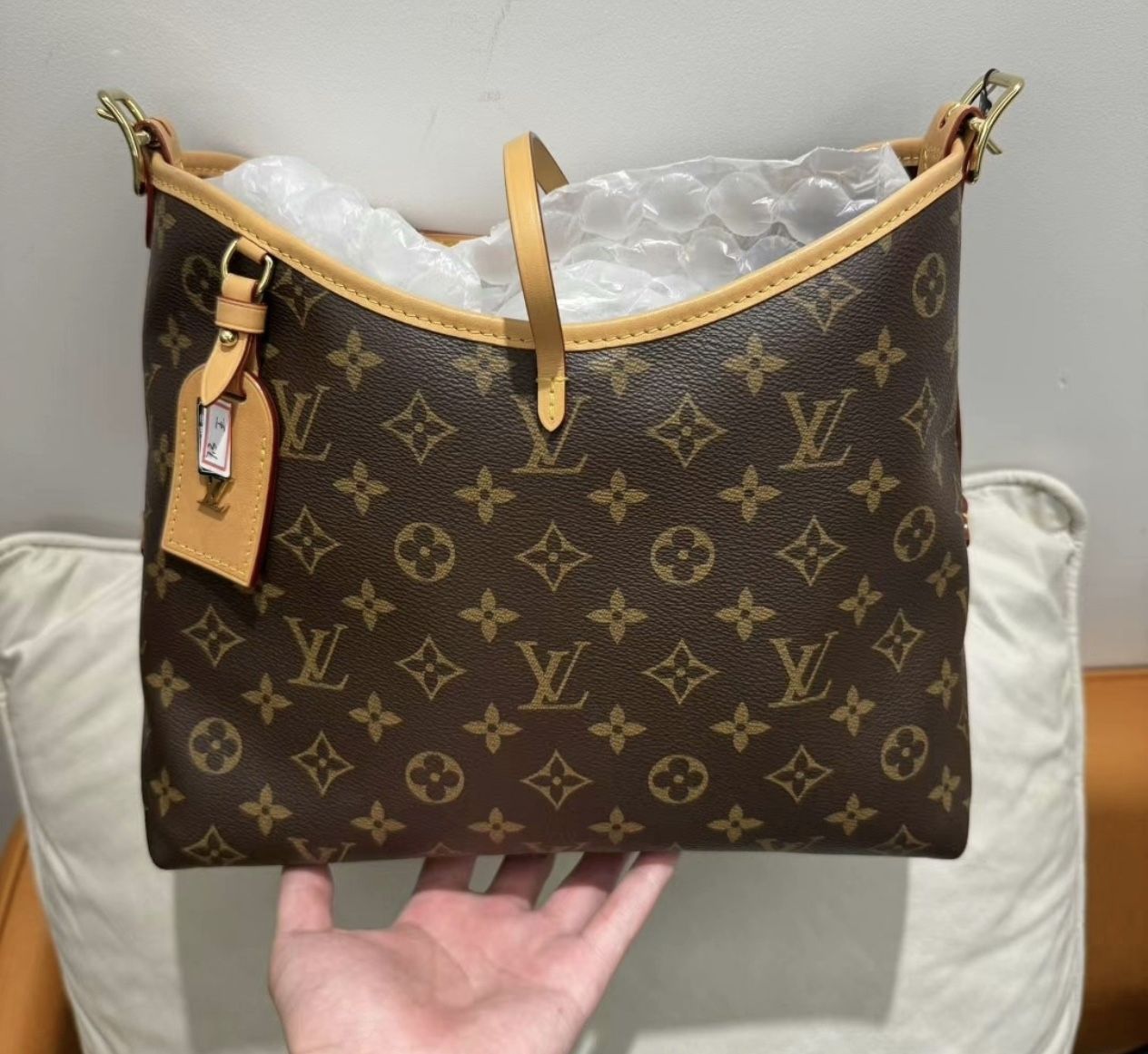 Monogram,Like New for Sale in Los Angeles, CA - OfferUp