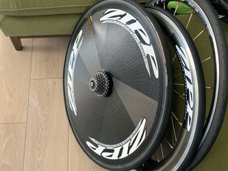 Zipp rim