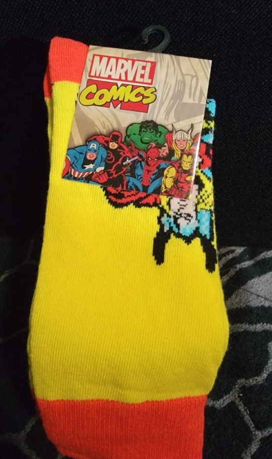 Official Marvel Thor Yellow Socks NEW (SZ 7-9)