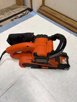 Black and decker belt sander DS 321