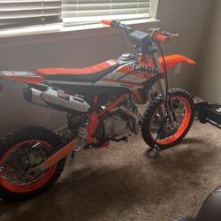 Venom Dirt Bike 125cc