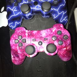 Ps3 w/controllers And Games