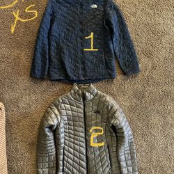 the north face Jackets and vest different sizes and different prices I asked for the one you like they are all listed, payments by zelle, PayPal and c