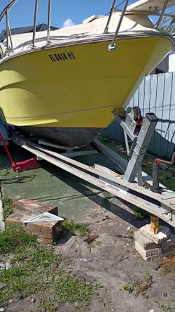 Trailer boat magi 28 ft good condition complete