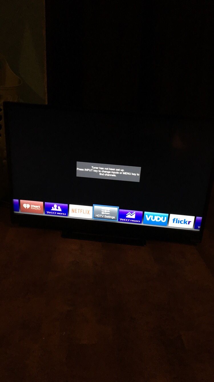 Vizio 28” E series smart tv