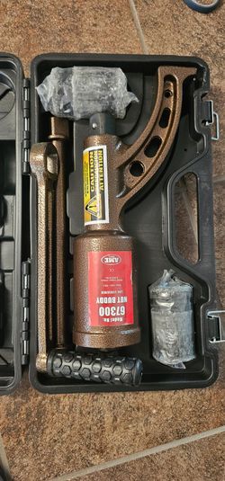 AME INTL 67300 Nut Buddy Wheel Nut Remover - Heavy-Duty Manual Tool for Stuck or Overtightened Lug Nuts - 1-1/2" and 1-5/16" Sockets