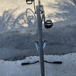 Has No Seat And Didn’t Finish Spray Painting It  6ku