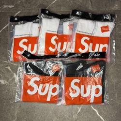 Supreme Crew Socks And Boxers 
