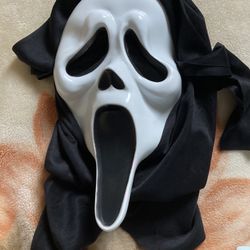 Ghostface mask