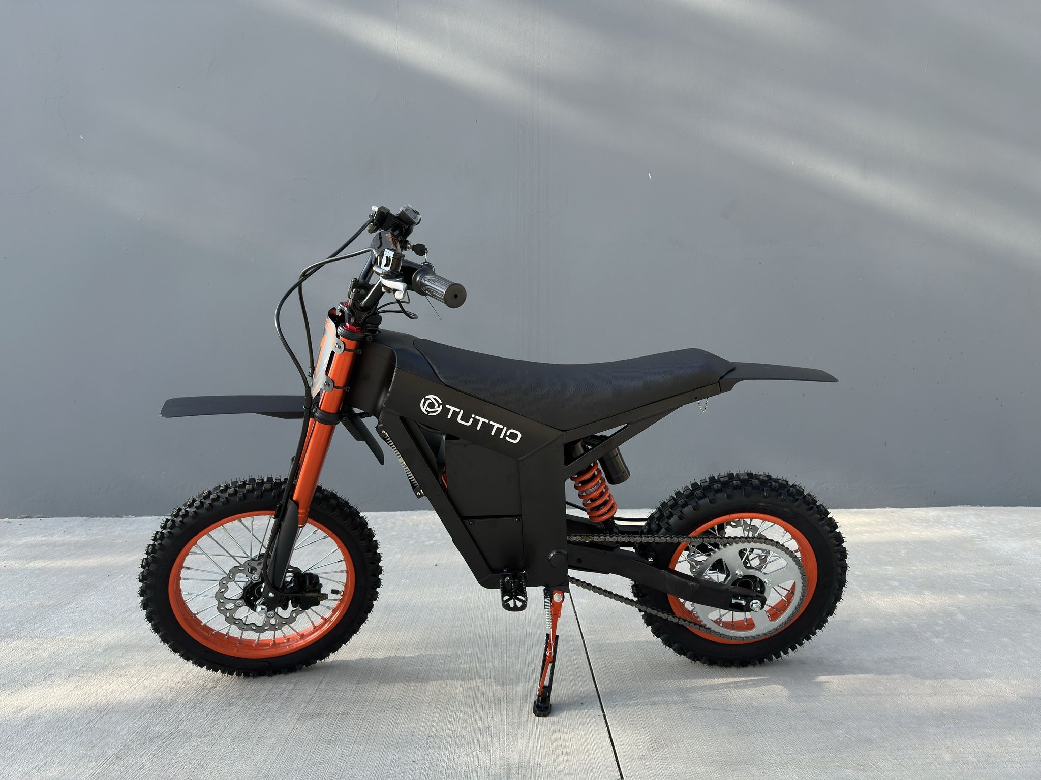New Tuttio Dirt Bike