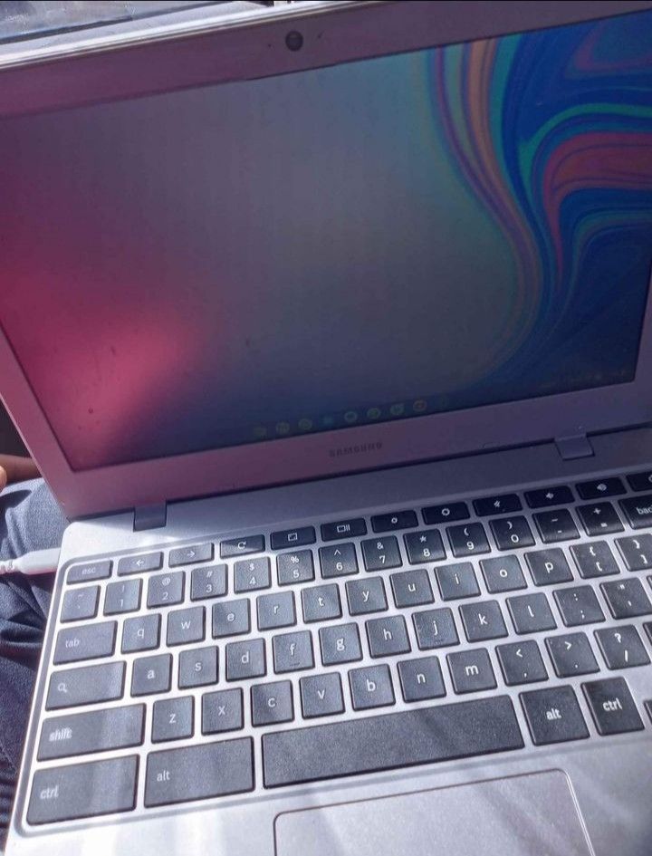  Chromebook Laptop 
