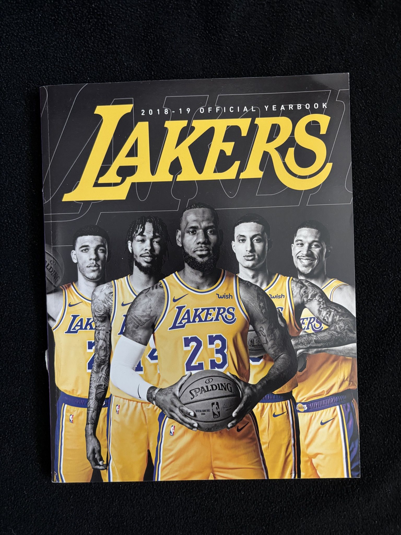 2018-2019 LA Lakers Official Yearbook