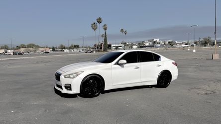 2015 Infiniti Q50