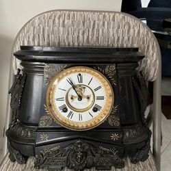 Antique Antonia Clock Co. Patented