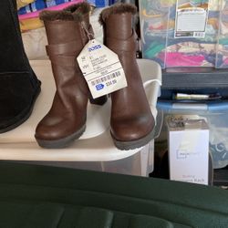 Brand New Woman Boots