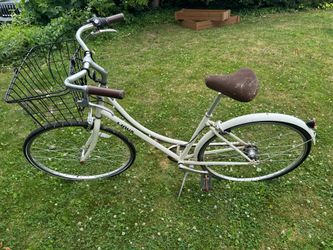 Women’s Linus bicycle.