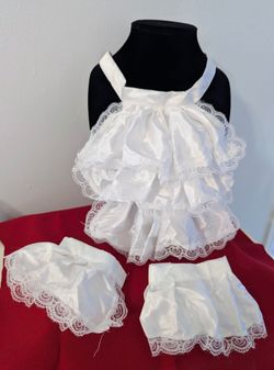 White Satin Lace Jabot and Cuff Set.
