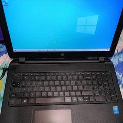 Laptop HP Modelo 15f019dx Procesador i3