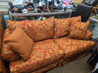 Sofa Set (Read before you message)