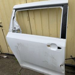 2011-2017 Toyota Sienna Passenger Side Sliding Door
