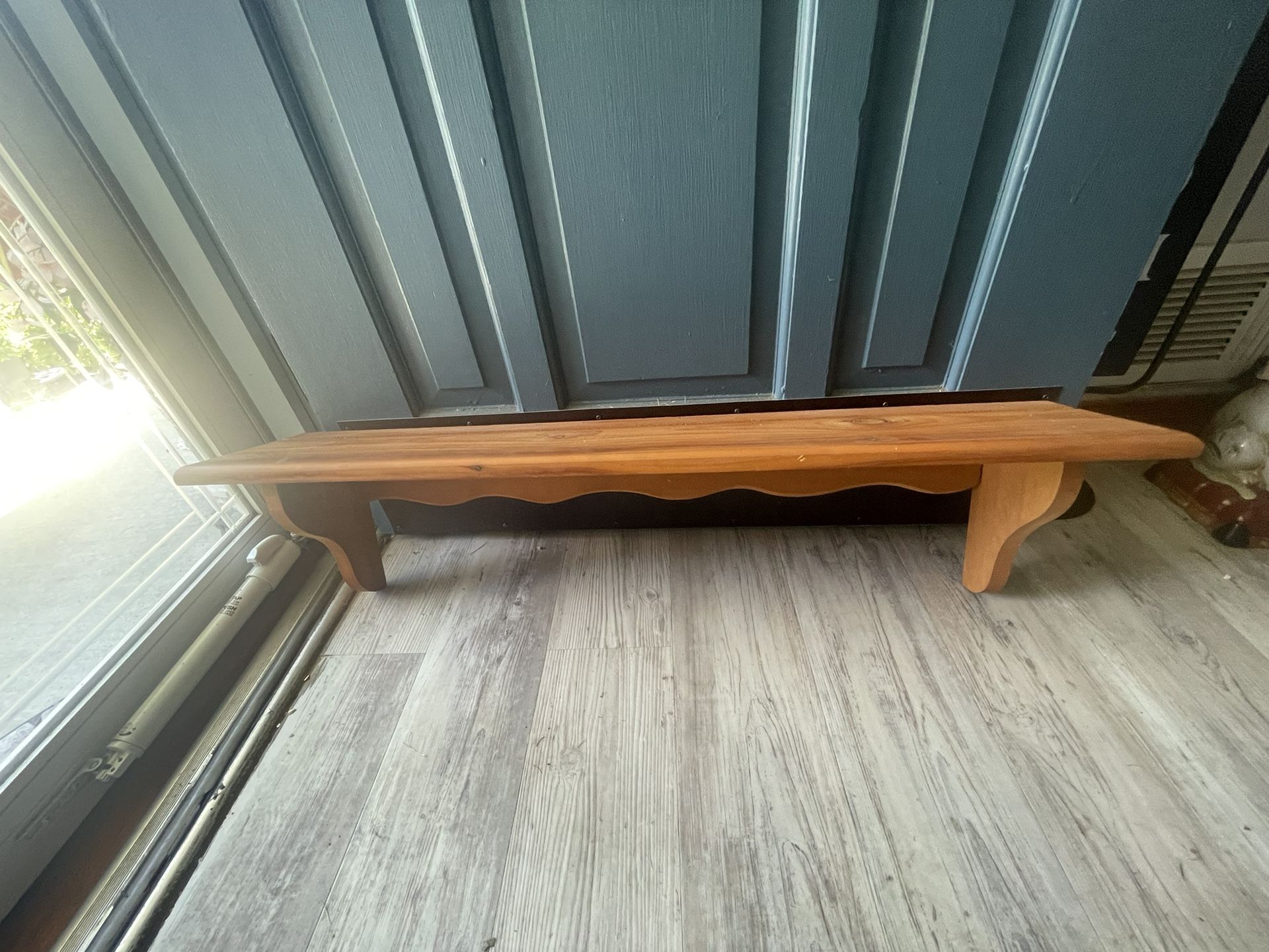 Solid Wooden Shelf W/Plate Rail