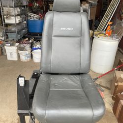 Turny By Bruno (Right Side)