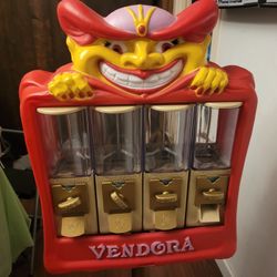 1988 Vintage Vendall Vendora Fortune Teller Vending Machine